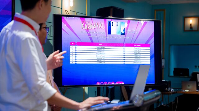 Samsung Karnaval